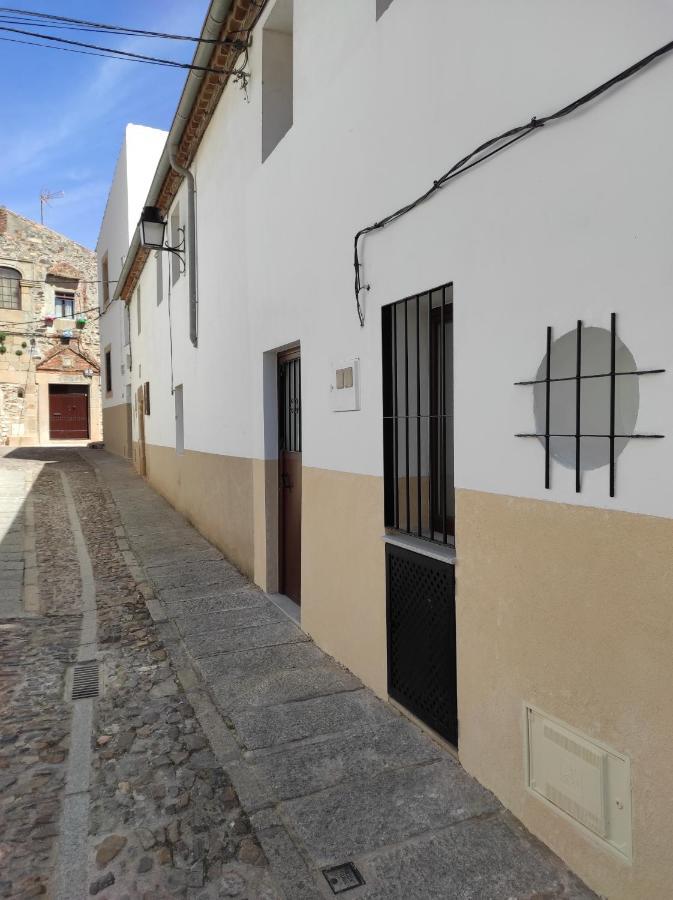 Apartamento Baluarte De Los Pozos Caceres Bagian luar foto