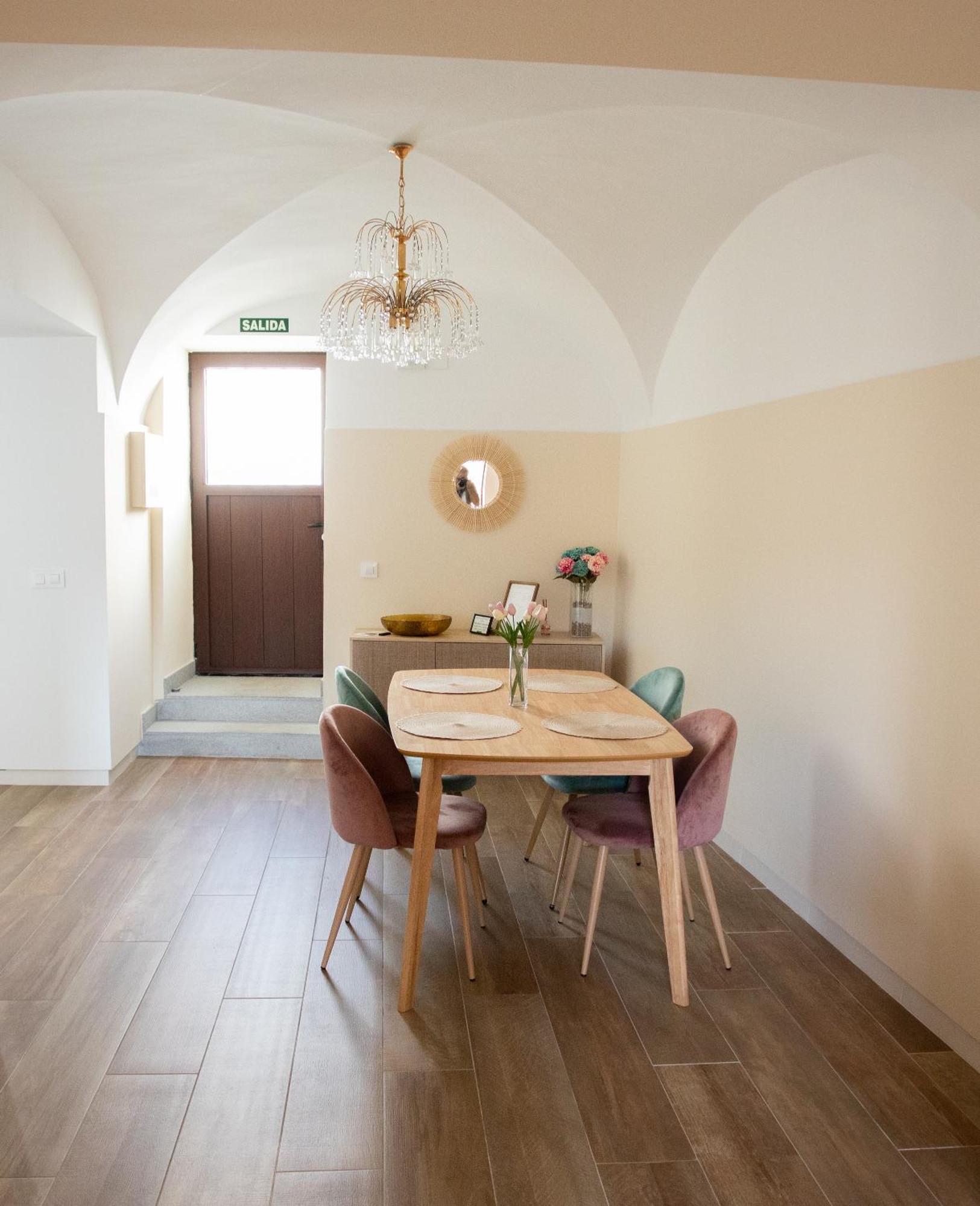 Apartamento Baluarte De Los Pozos Caceres Bagian luar foto